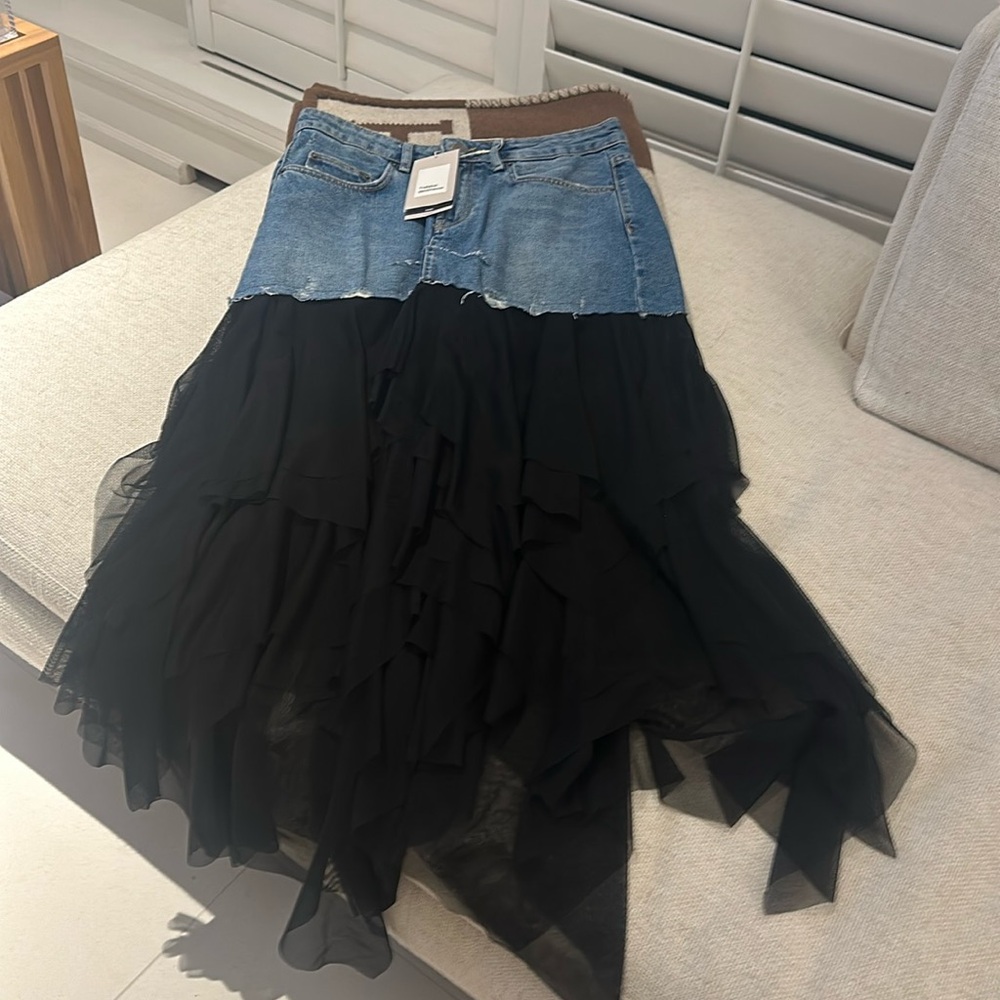 Brand new skirt.  From the Trafaluc collection.  Unique and limited edit…